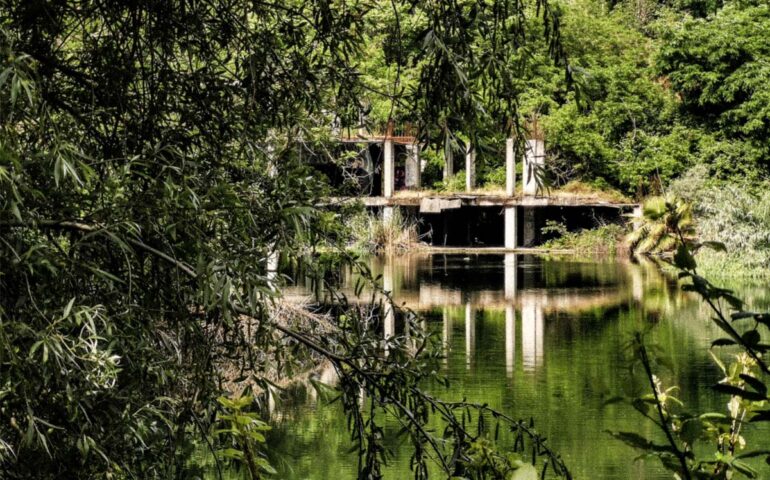Il lago Bullicante