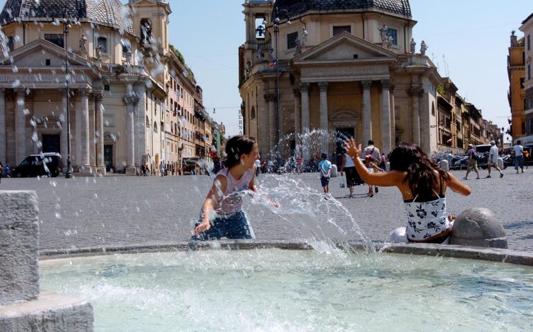 Caldo record a Roma: domani previsti 43 gradi