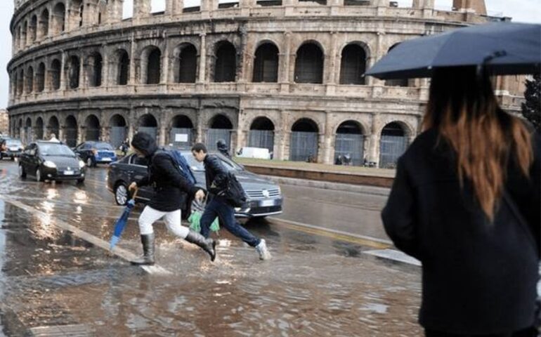 Arriva il ciclone Poppea: temporali e brusco calo delle temperature a Roma e nel Lazio