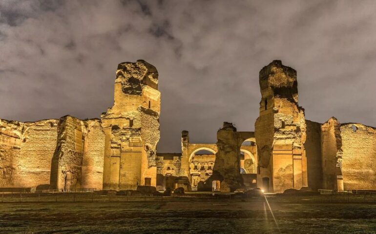 Roma, ritornano le visite serali alle terme di Caracalla