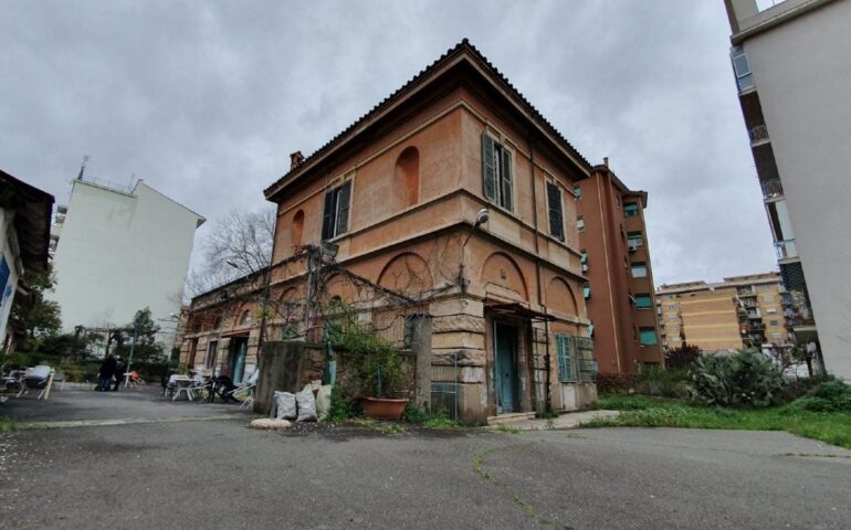A Roma Lucha y Siesta rischia lo sfratto: “93 femminicidi in soli 9 mesi e la Regione vuole farci chiudere”
