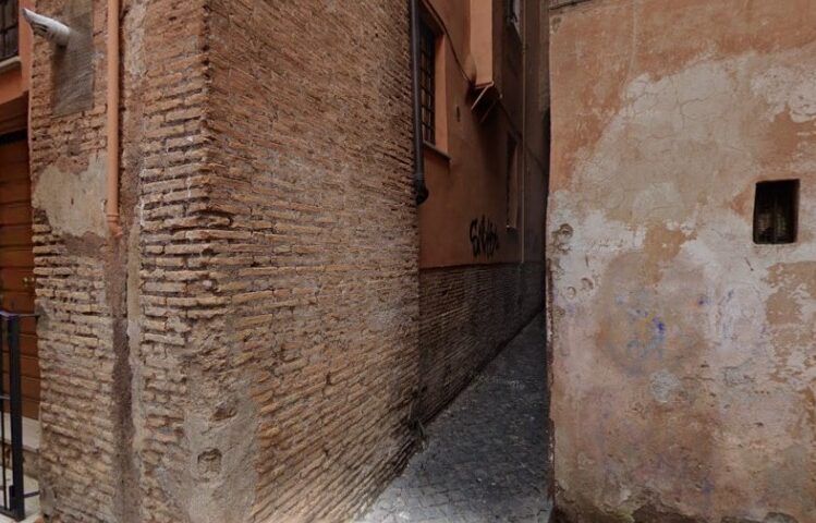 Il vicolo più stretto di Roma