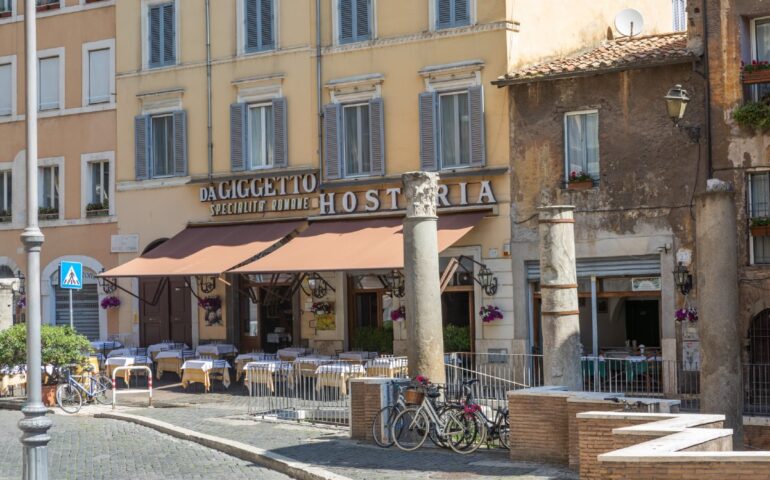 Giggetto al Portico d’Ottavia, uno dei pilastri della cucina romana, festeggia un secolo di attività