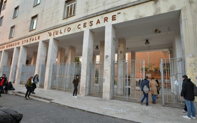 Il liceo ‘Giulio Cesare’ di Roma compie 90 anni: è festa con mostre e un nuovo museo