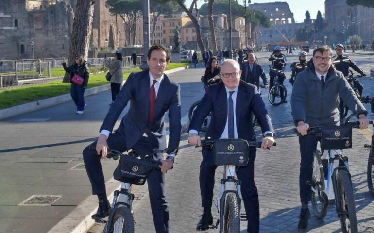 Roma, pedalata ai Fori per condividere progetti e azioni per il clima