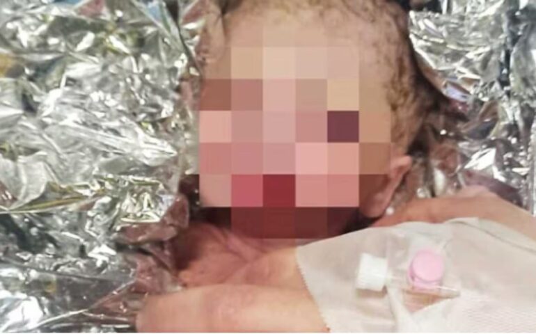 Jasmine, la piccola nata con grande fretta al casello autostradale