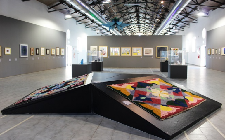 “Dal Futurismo all’arte virtuale”, con Andy Warhol e Francesco Messina due nuove opere a “La Vaccheria”