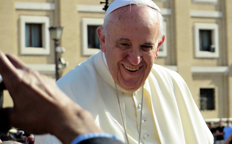 Papa Francesco ha rinunciato alla televisione da ben 35 anni a causa di un programma che ha scosso la sua sensibilità religiosa
