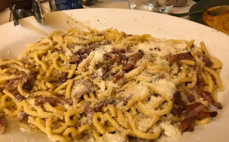 “Tenga il resto”, progetto contro lo spreco alimentare nei ristoranti di Roma