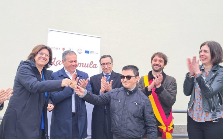 Autonomia persone con disabilità, inaugurata una casa in via Ballarin