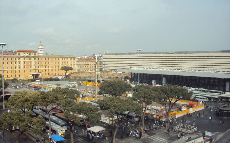 Roma in Bus. Linea 170, da Termini all’Eur, la capitale a tappe