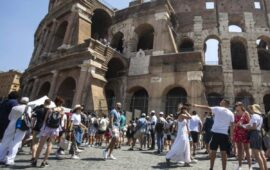 Le destinazioni turistiche più deludenti: Roma e New York in cima alla classifica delle “trappole” per turisti
