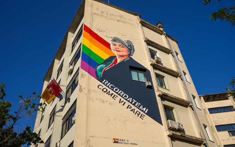 Inaugurato il murale dedicato a Michela Murgia