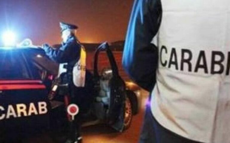 Roma, vestito da sub rapina il Rolex in strada: caccia all’uomo a Casalpalocco