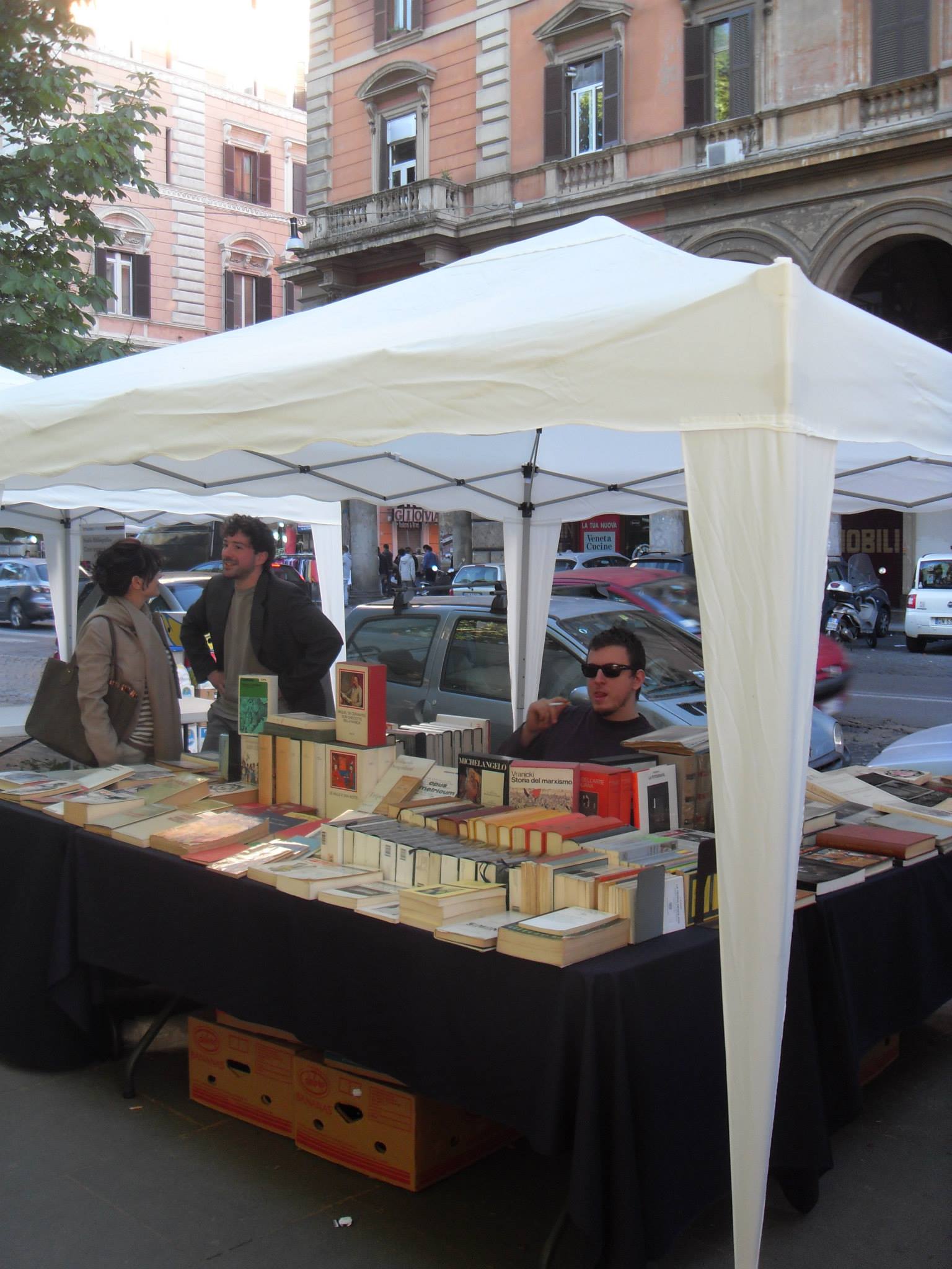 Il mercatino dei libri di Piazza Vittorio 