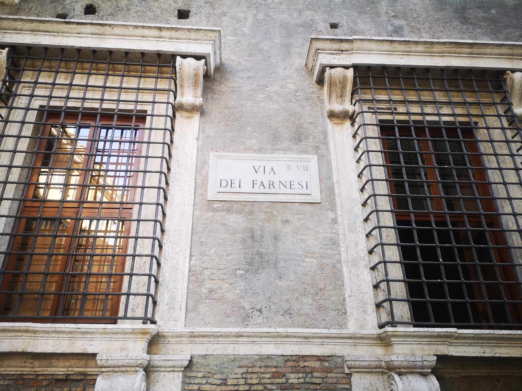 Via dei Farnesi