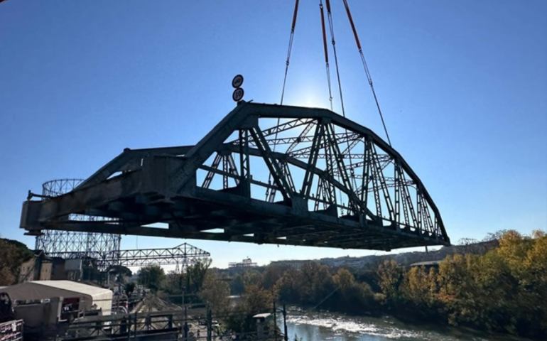 La vecchia struttura del Ponte dell'Industria