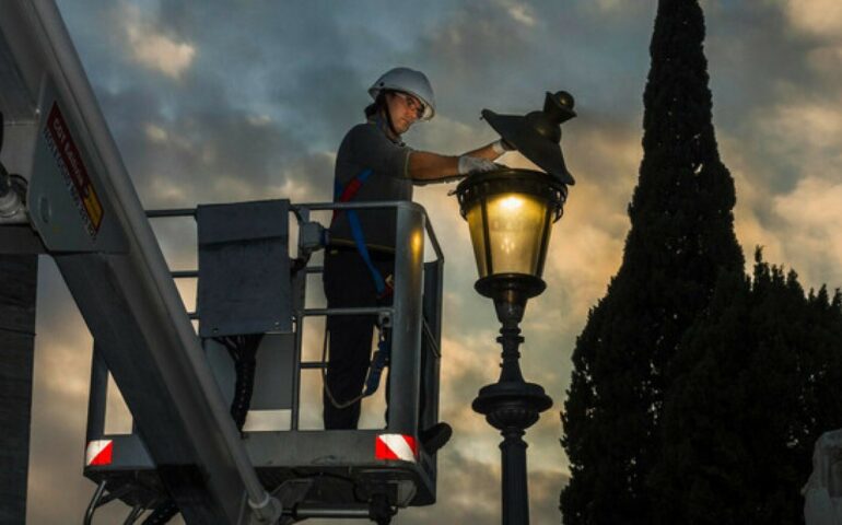 Intervento su un punto luce