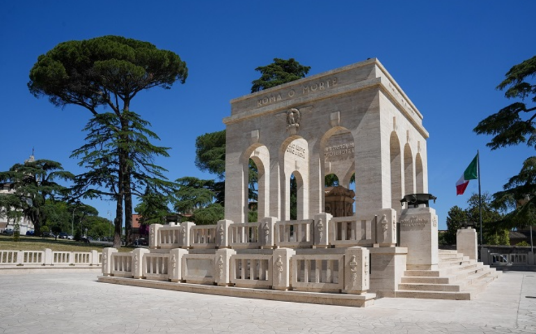 Il mausoleo
