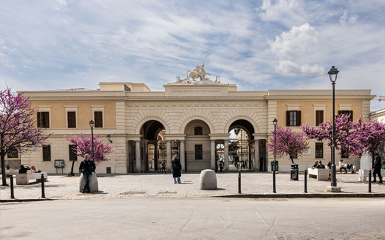 La facciata dellEx Mattatoio del Testaccio