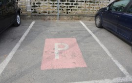 Ispidale de Lanusè. Bator parchègios rosa pro is mamas