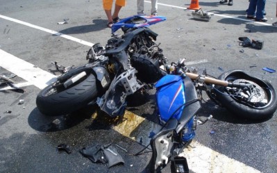 Tortolì, motociclista orruit cun sa moto po no ndi boddiri unu cani