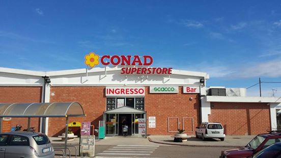 Conad di via Garibaldi: scongiurata la chiusura. Il megastore alle porte di Tortolì resterà aperto per un altro anno.