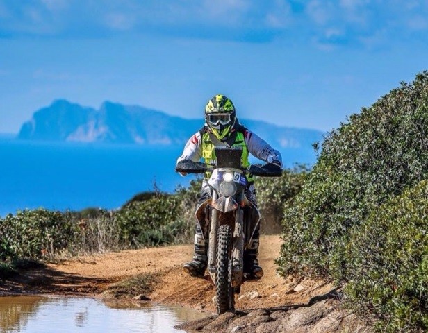 Sardegna Rally Race 2015.  Anche il campione Carlos Checa tra i piloti che gareggeranno