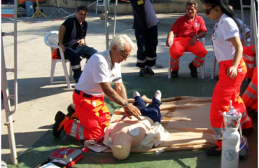 Il presidente Arras durante una dimostrazione pratica