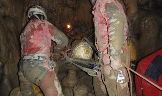 Salvata nella notte la speleologa ferita nelle grotte di Urzulei