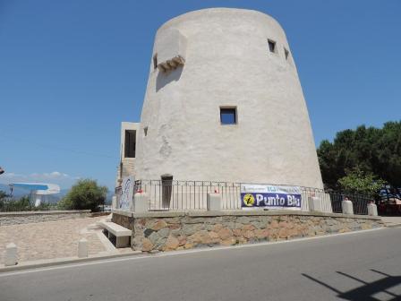 Punto Blu, il servizio di informazione turistico ambientale è attivo ad Arbatax nella torre San Miguel.