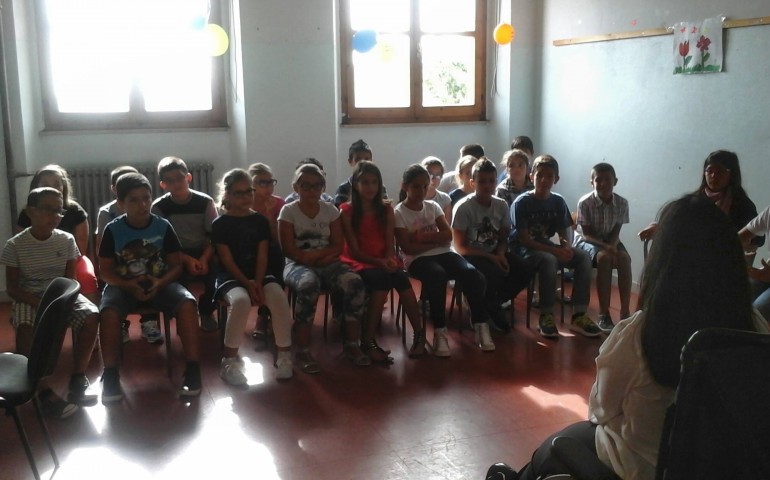 L’Ass. regionale all’Istruzione Firino in visita a Jerzu per il primo giorno di scuola