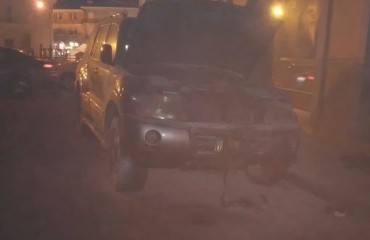 l'auto bruciata in via macomer