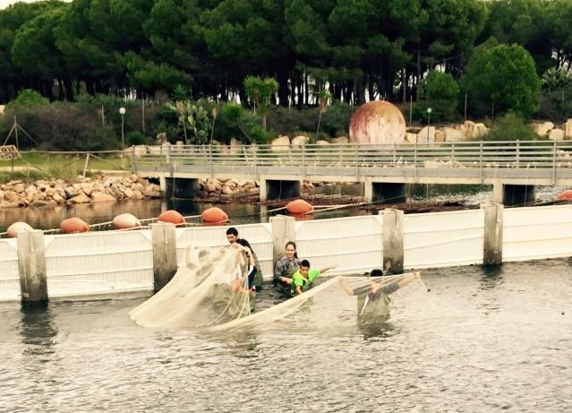 Educazione ambientale. Gli studenti della prima media di Tortolì in Peschiera