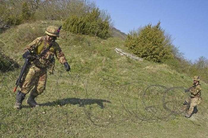 Enorme esercitazione di guerra della NATO in Sardegna. E’ polemica