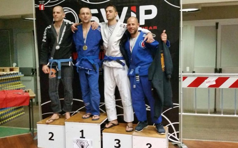 Campionato Italiano Brazilan Jiu Jitsu. Il tortoliese Alessandro Fadda sul podio.