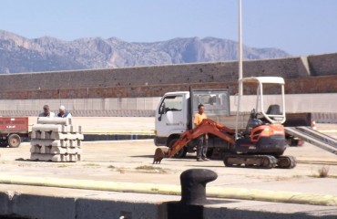 Lavori al Molo di Levante Arbatax