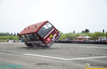 Drift Airlines Motor Show LA GALLERY evento stuntman guinnes world record ogliastra tortolì aeroporto basaura pullman su due ruote