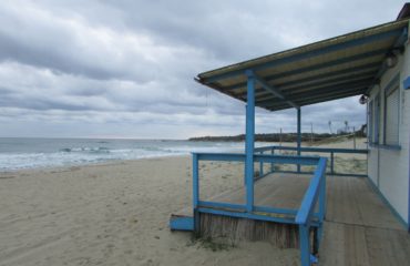 Lo scatto di oggi, opera di Enzo Ferreri, ritrae la Baia di Cea in una giornata uggiosa.