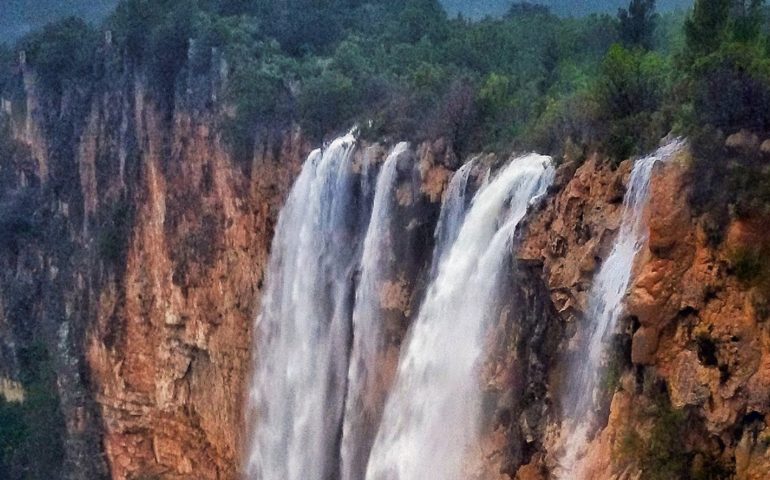 Le foto dei lettori. Le cascate di Ulassai in uno scatto di Alessia Podda