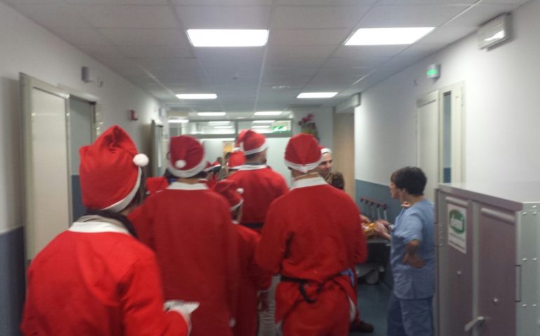 Domani gli utenti del CSM  augureranno Buon Natale ai pazienti dei reparti dell’Ospedale di Lanusei