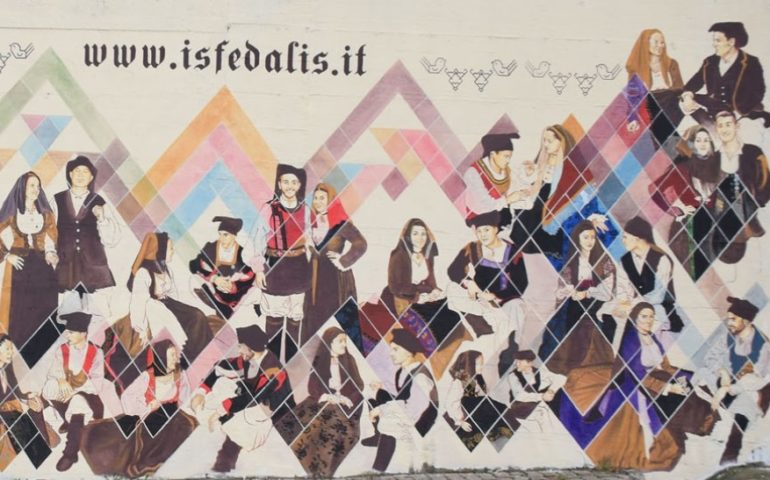 L’unione fa la forza. I 23 comuni ogliastrini rappresentati nell’opera di Michela Casula a Lanusei