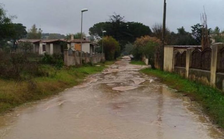 Strade allagate e quasi inagibili a San Gemiliano. Soliti disagi per i residenti