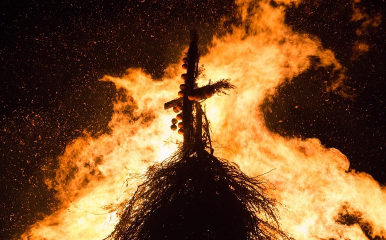 Leggende sarde. Antonio, il santo che portò il fuoco agli uomini