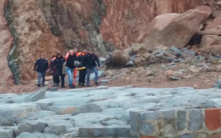 Arbatax. Due incidenti in pochi minuti alle Rocce Rosse: soccorritori in azione