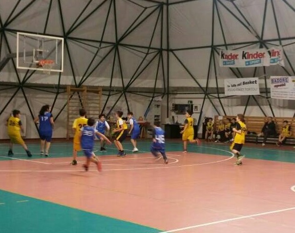 Gli allenatori del Basket Tortolì in cattedra al liceo scientifico di Lanusei