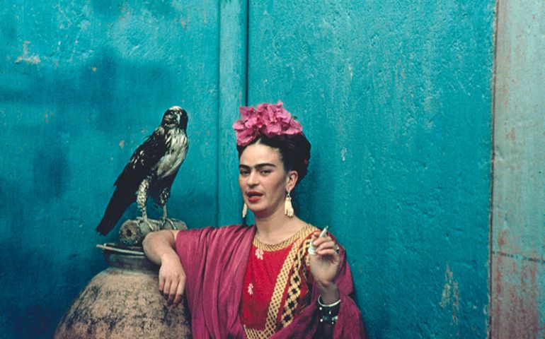 Sa mustra multimediale intregada a Frida Khalo lompet a  Sardigna