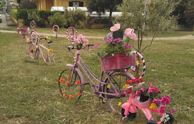 Le foto dei lettori. Anche il rione Santa Lucia si rifà il look in occasione del Giro d’Italia