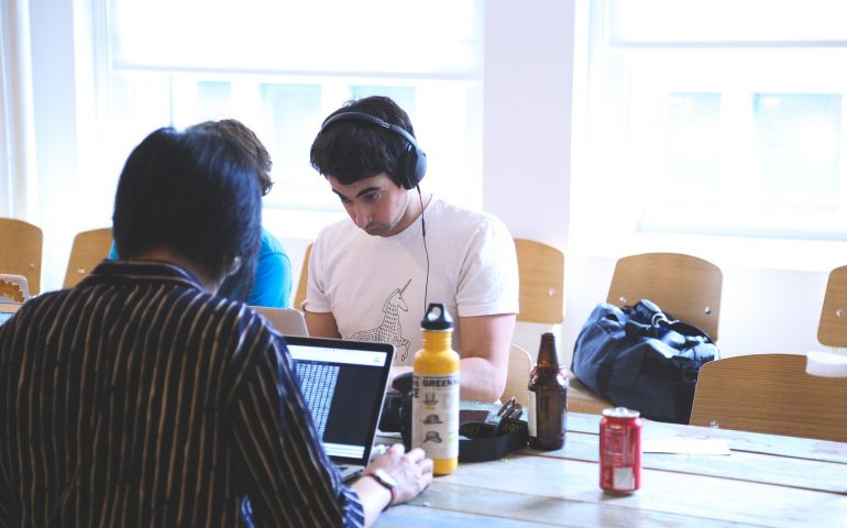 Quattro studenti cagliaritani scelti per uno stage in una delle più importanti società di consulenza in Europa