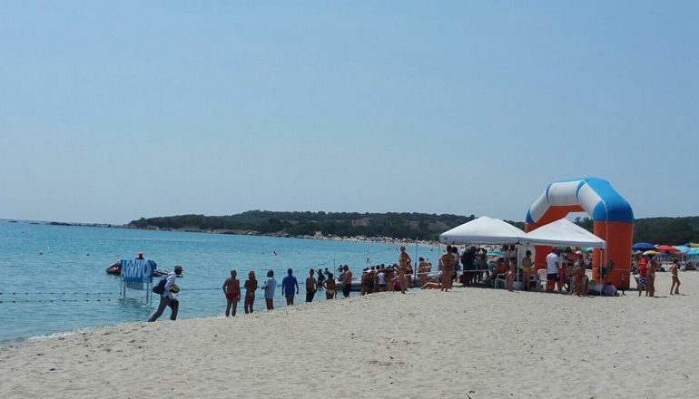 Tortolì, le acque cristalline di Cea teatro stamattina del Trofeo delle Regioni di Nuoto in acque libere